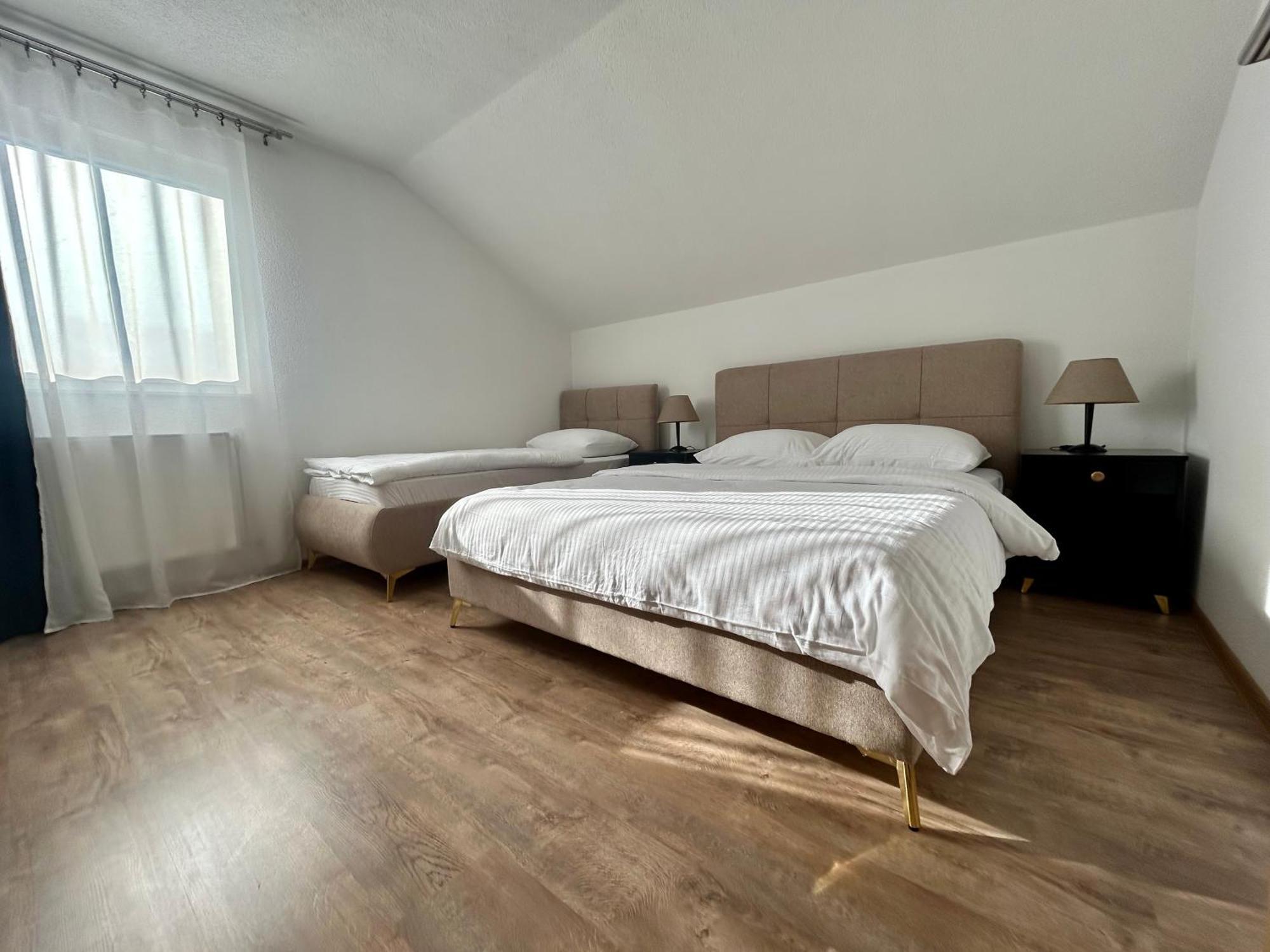 Stan Na Dan Sun & Moon Apartment